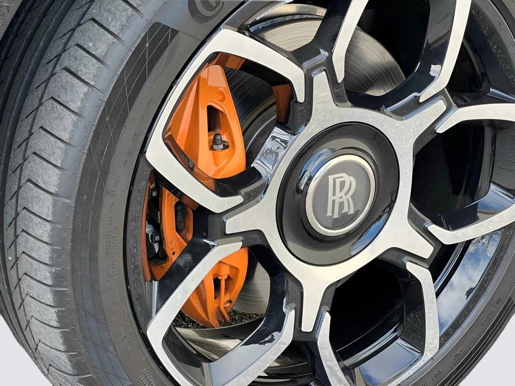 Certified 2024 Rolls-Royce Cullinan Black Badge w/ Driver's Package image 19