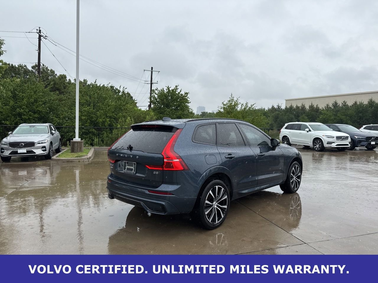 Certified 2024 Volvo XC60 B5 Plus w/ Climate Package AWD/4WD image 5