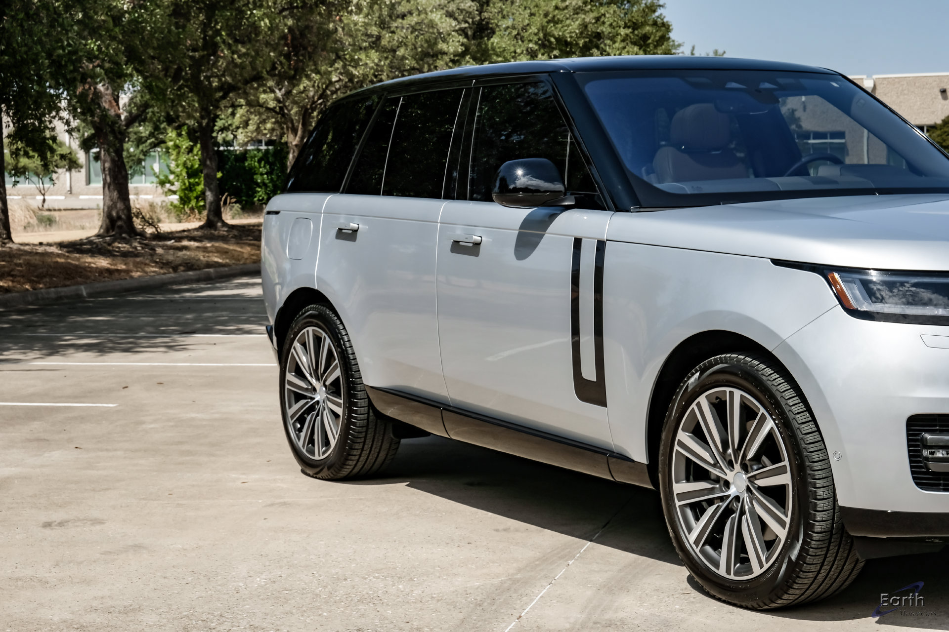 Used 2023 Land Rover Range Rover SE AWD/4WD image 25