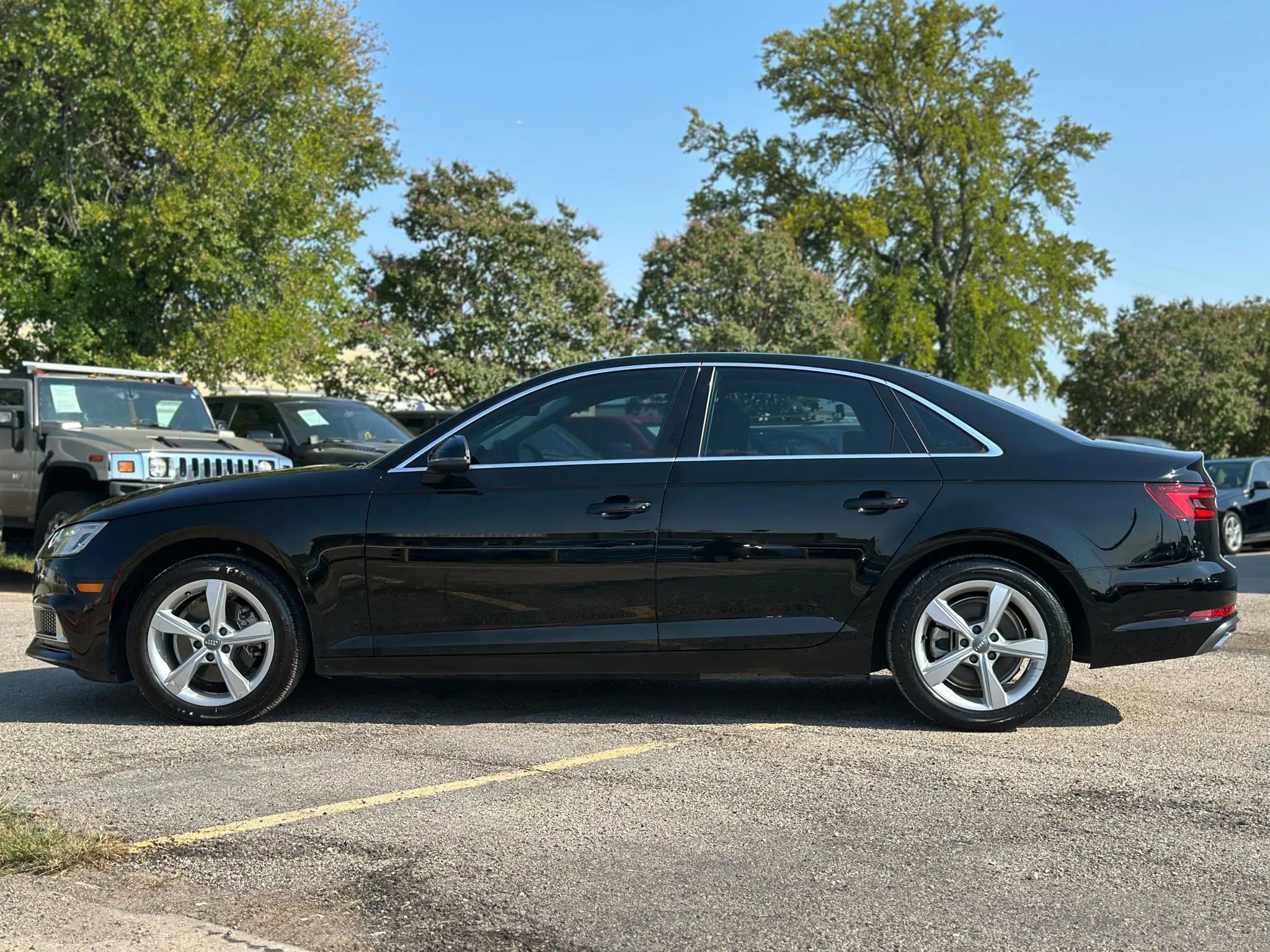 Used 2019 Audi A4 2.0T Premium image 3