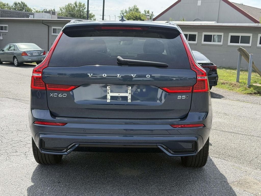 Used 2023 Volvo XC60 B5 Plus w/ Climate Package AWD/4WD image 21