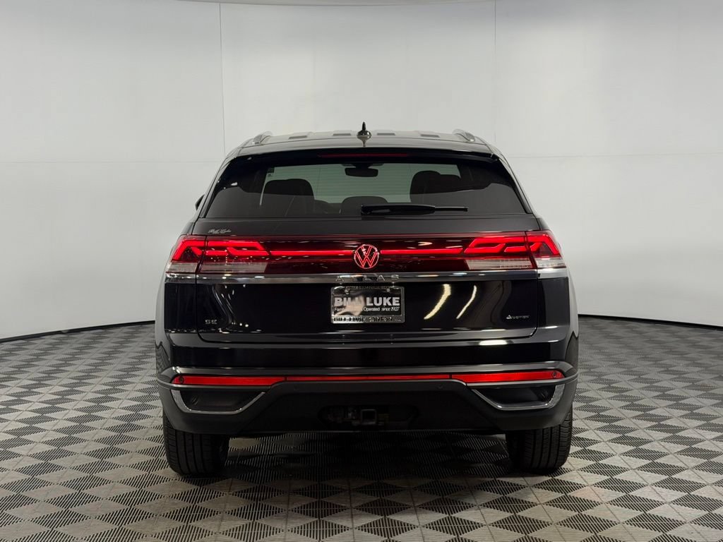 Used 2025 Volkswagen Atlas Cross Sport SE AWD/4WD image 8
