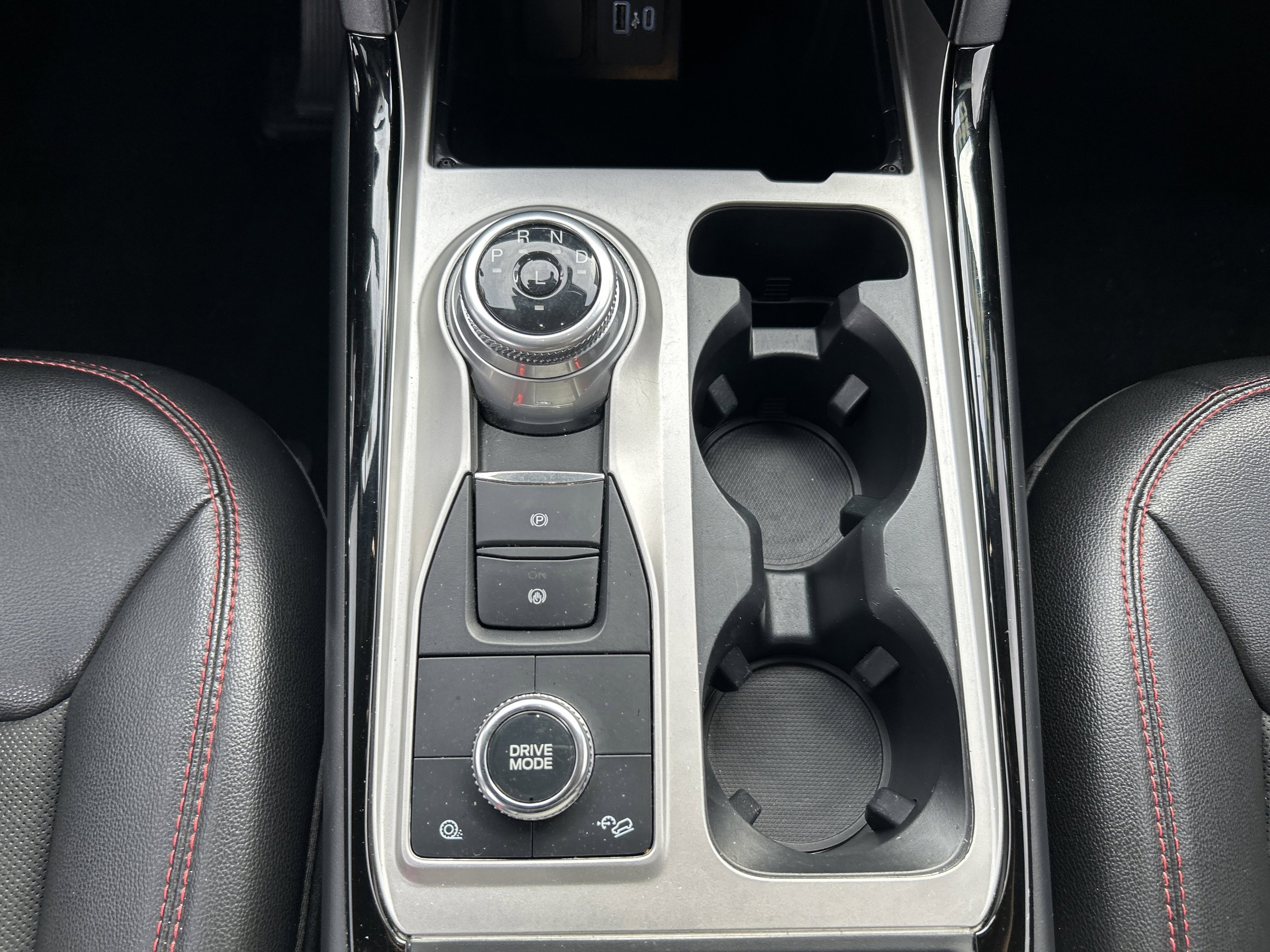 Used 2022 Ford Explorer ST-Line w/ Class IV Trailer Tow Package image 37