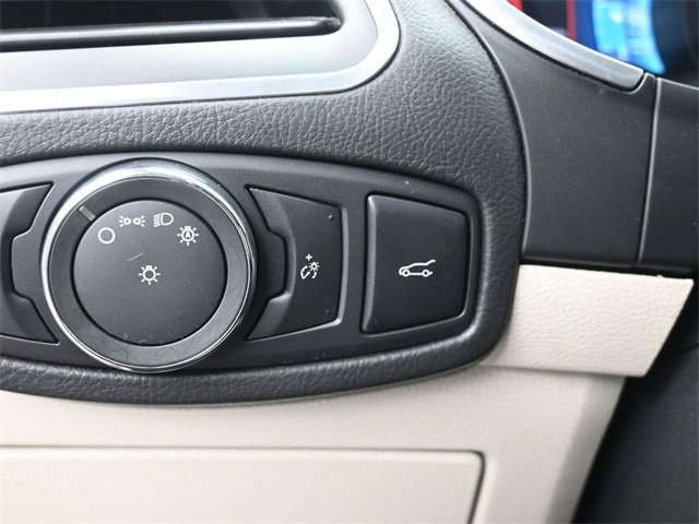 Used 2017 Ford Edge Titanium w/ Technology Package image 34