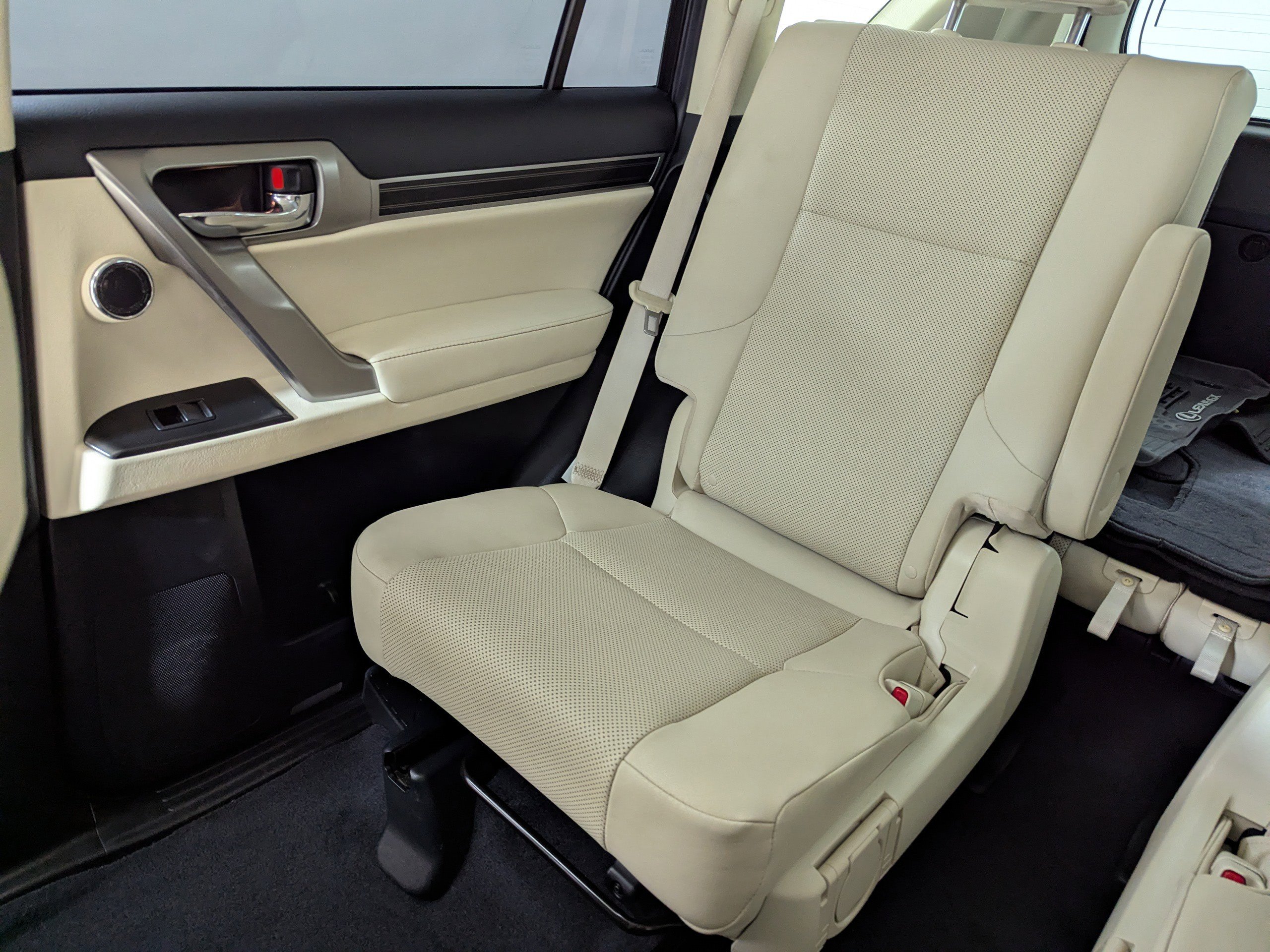 Used 2023 Lexus GX 460 Premium image 12
