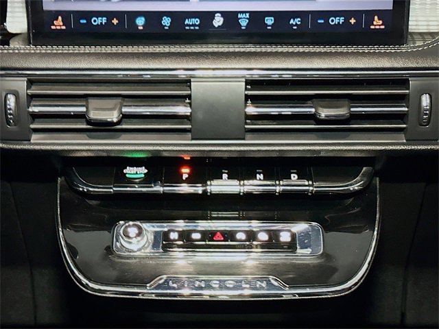 Used 2023 Lincoln Corsair AWD w/ Equipment Group 101A image 13