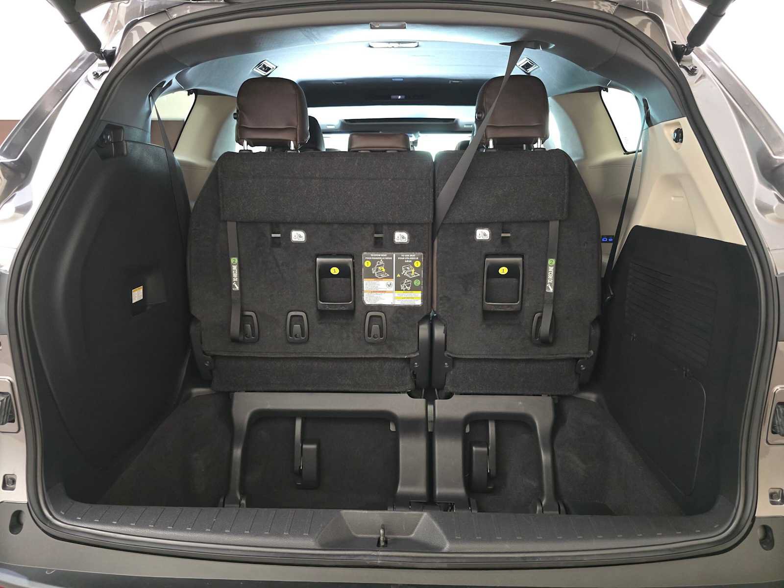 Certified 2024 Toyota Sienna Platinum AWD/4WD image 31