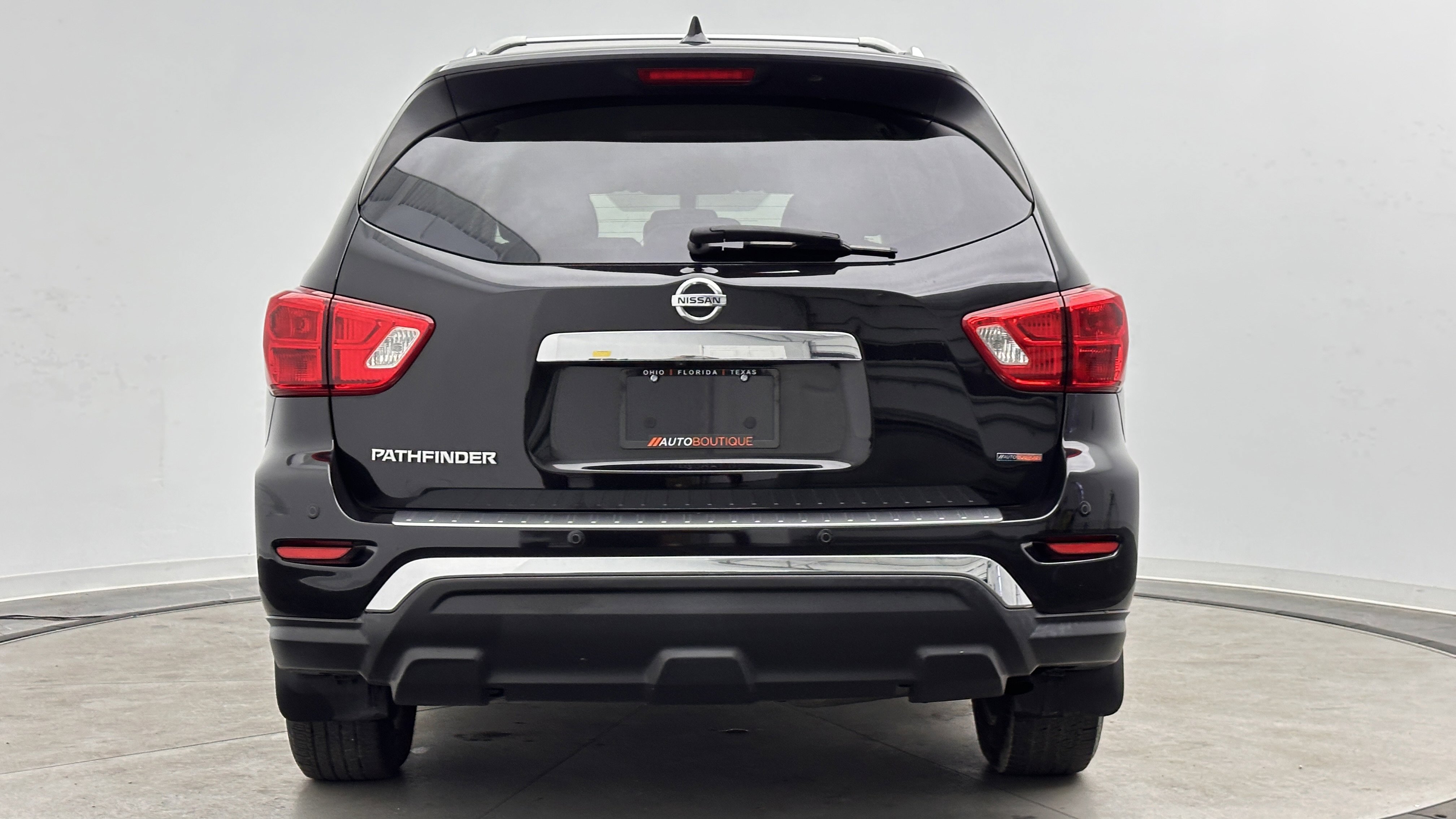 Used 2020 Nissan Pathfinder S FWD image 6