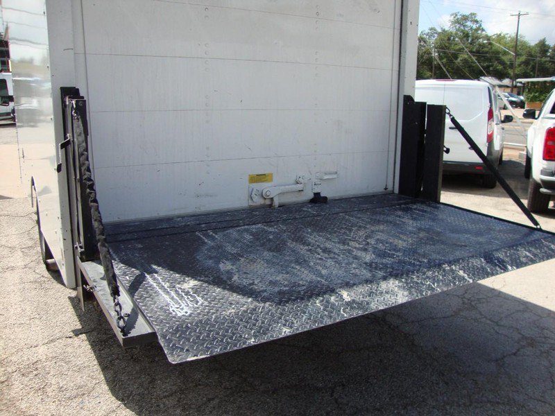 Used 2019 Chevrolet Express 3500 w/ Power Convenience Package RWD image 5