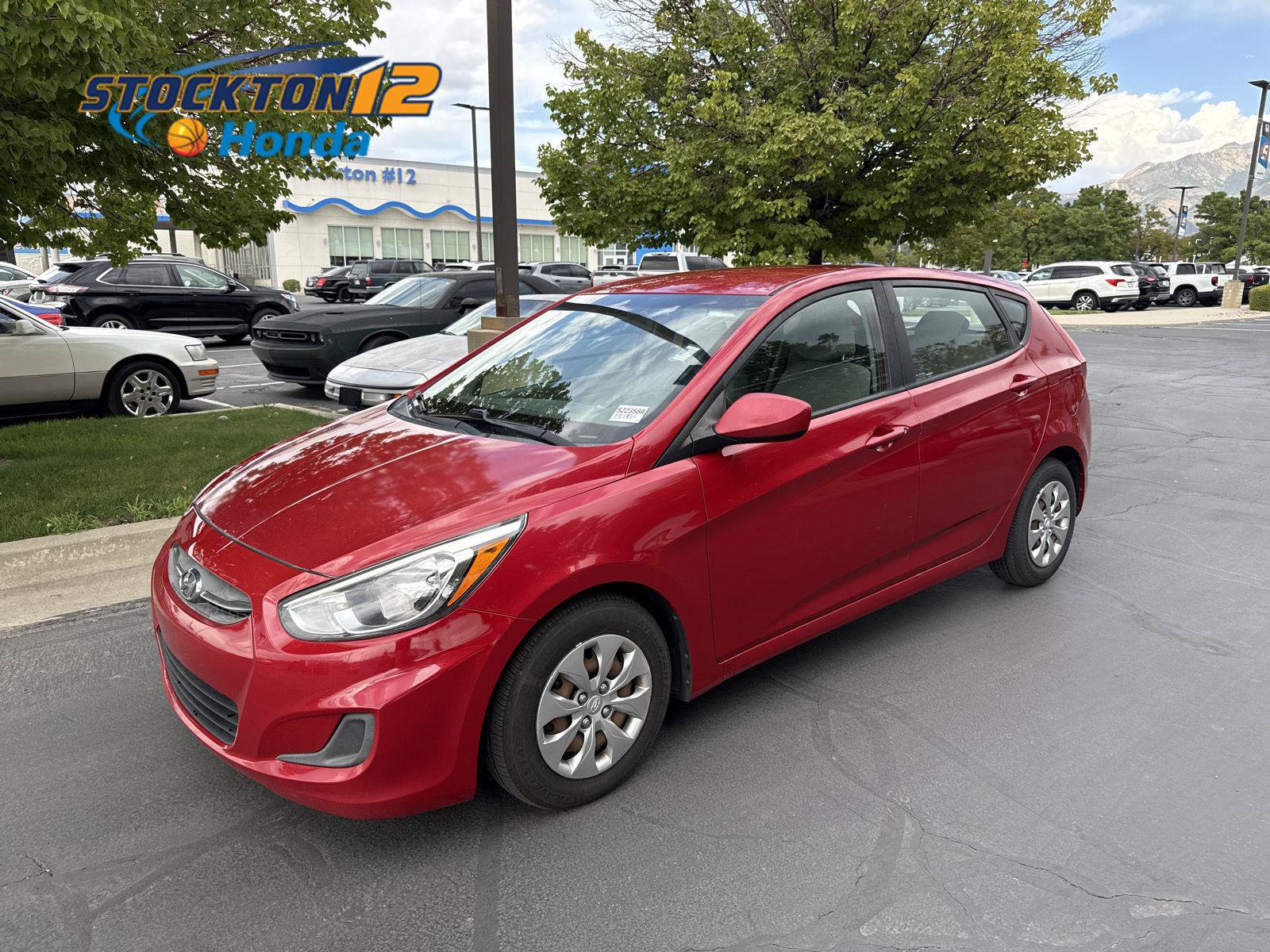 Used 2017 Hyundai Accent SE FWD image 1
