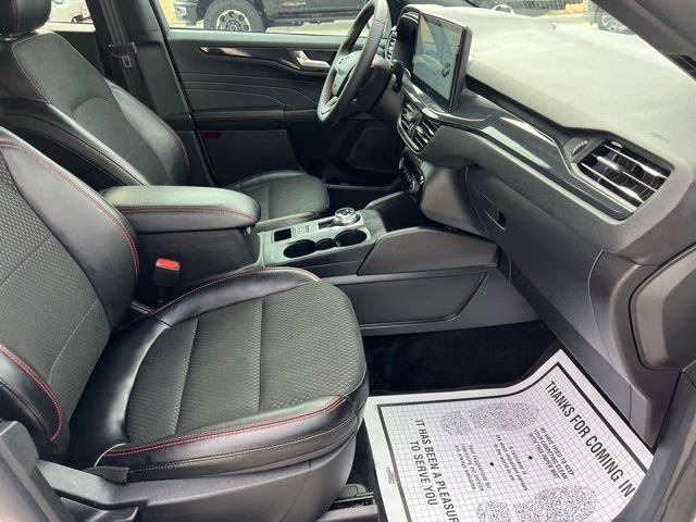 Used 2025 Ford Escape ST-Line Select w/ Tech Pack #1 image 12