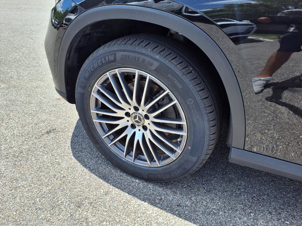 Certified 2024 Mercedes-Benz GLC 300 4MATIC image 9