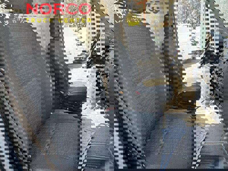 Used 2018 Mercedes-Benz Sprinter 2500 image 20