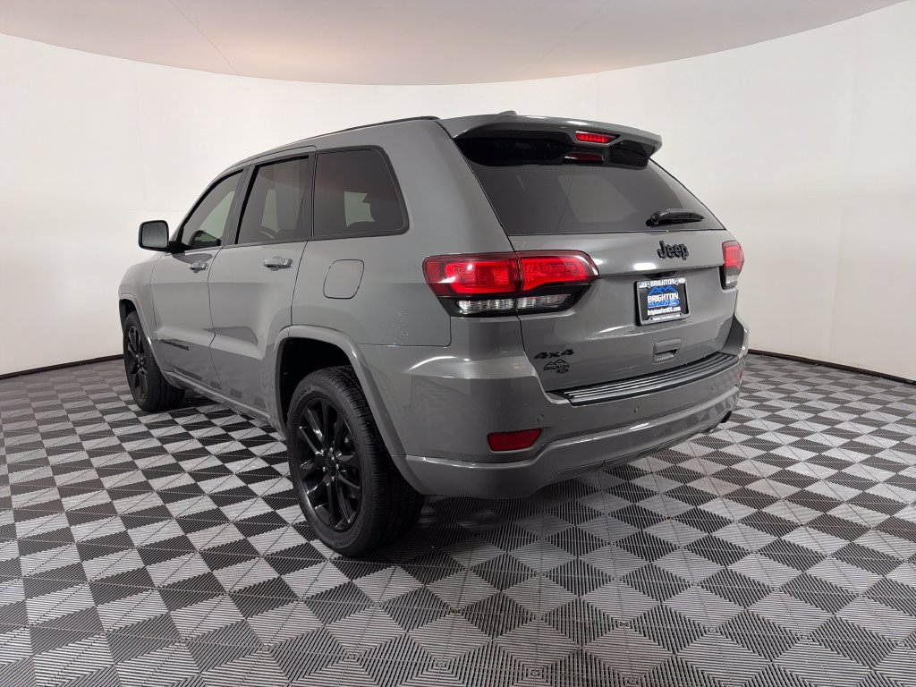 Used 2021 Jeep Grand Cherokee Laredo X AWD/4WD image 5