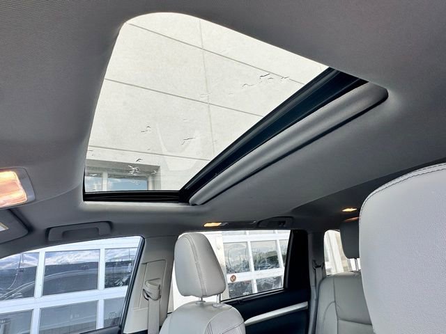 Used 2019 Toyota Highlander XLE AWD/4WD image 9