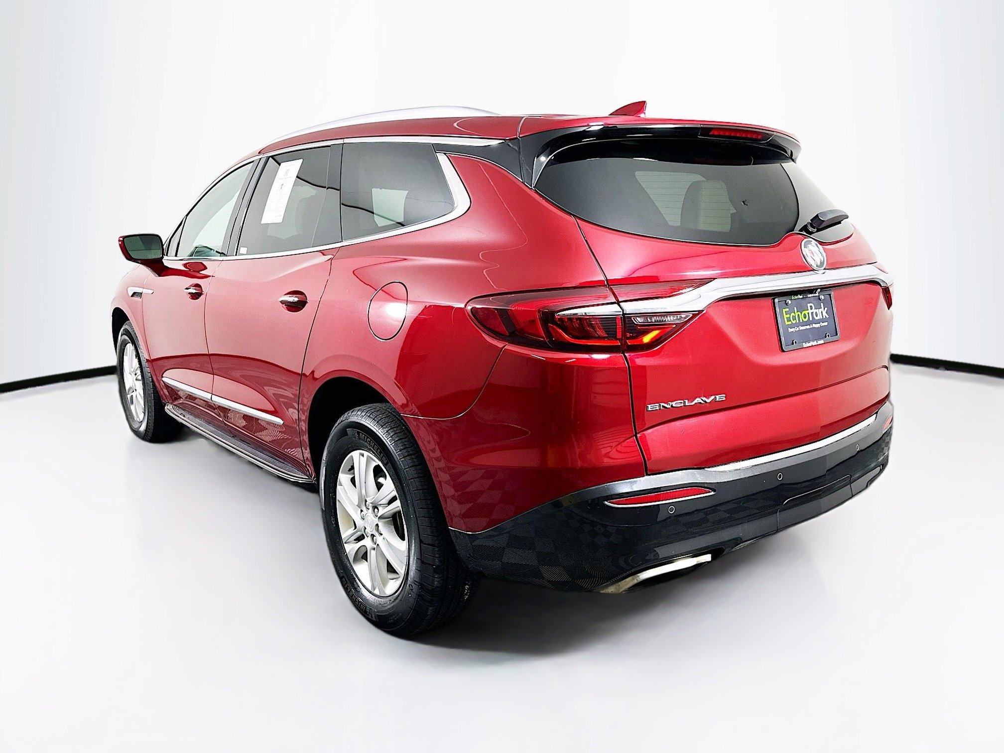 Used 2020 Buick Enclave Essence w/ LPO, Luxury Package FWD image 5