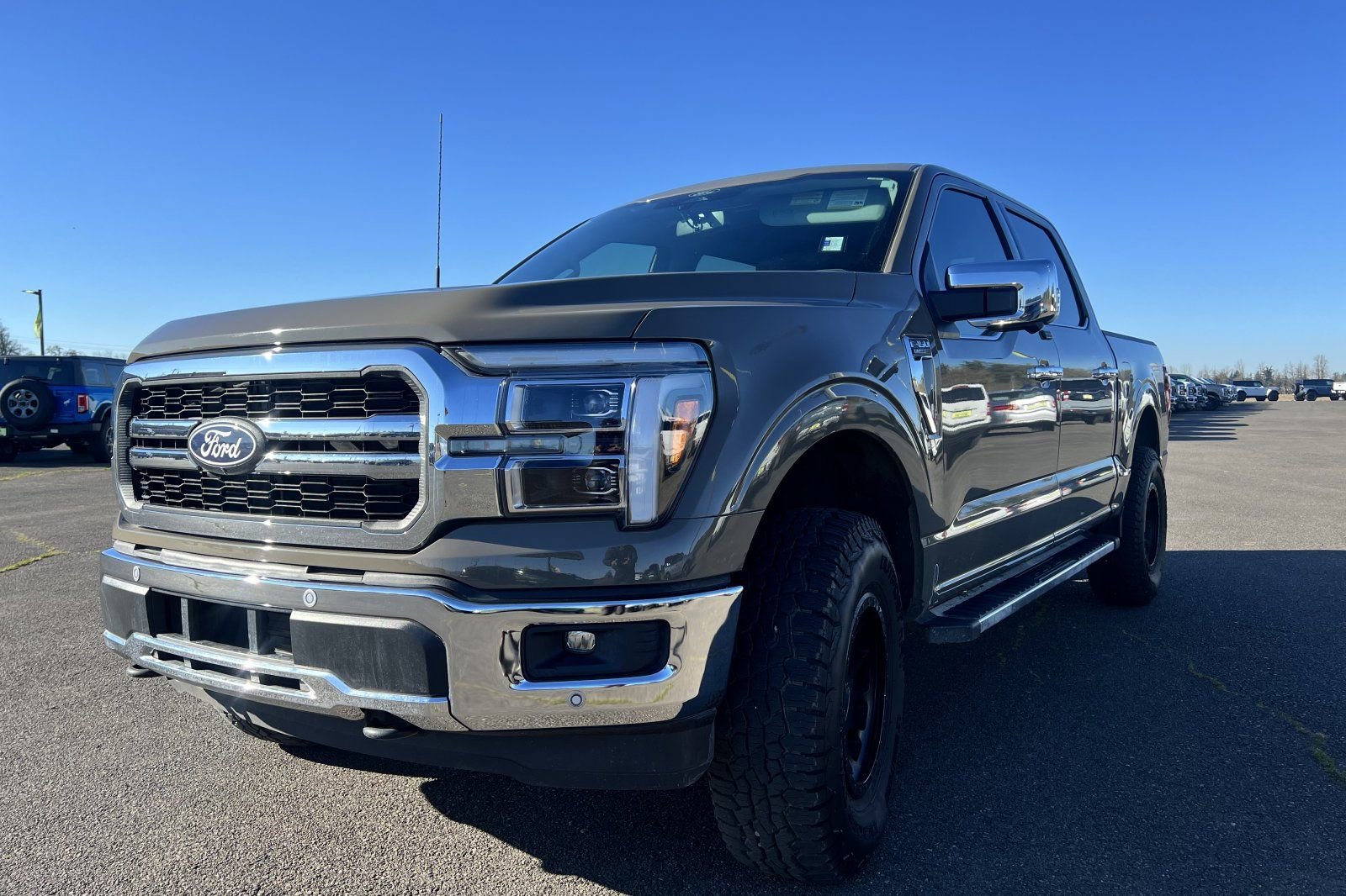 New 2025 Ford F150 Lariat w/ Equipment Group 501A Mid image 28