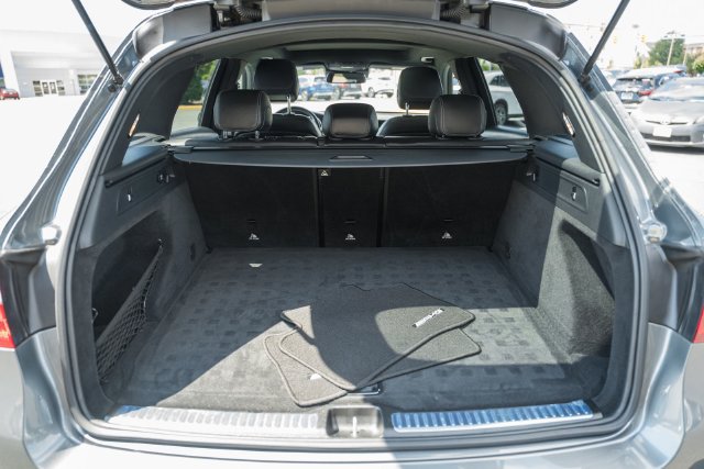 Used 2019 Mercedes-Benz GLC 300 4MATIC image 10