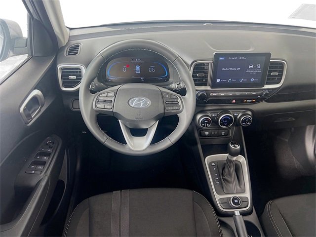 New 2025 Hyundai Venue SEL image 16
