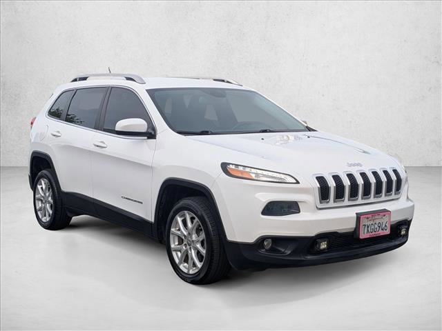 Used 2017 Jeep Cherokee Latitude w/ Comfort & Sound Group video 3