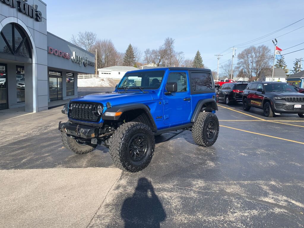 Used 2024 Jeep Wrangler Willys image 6