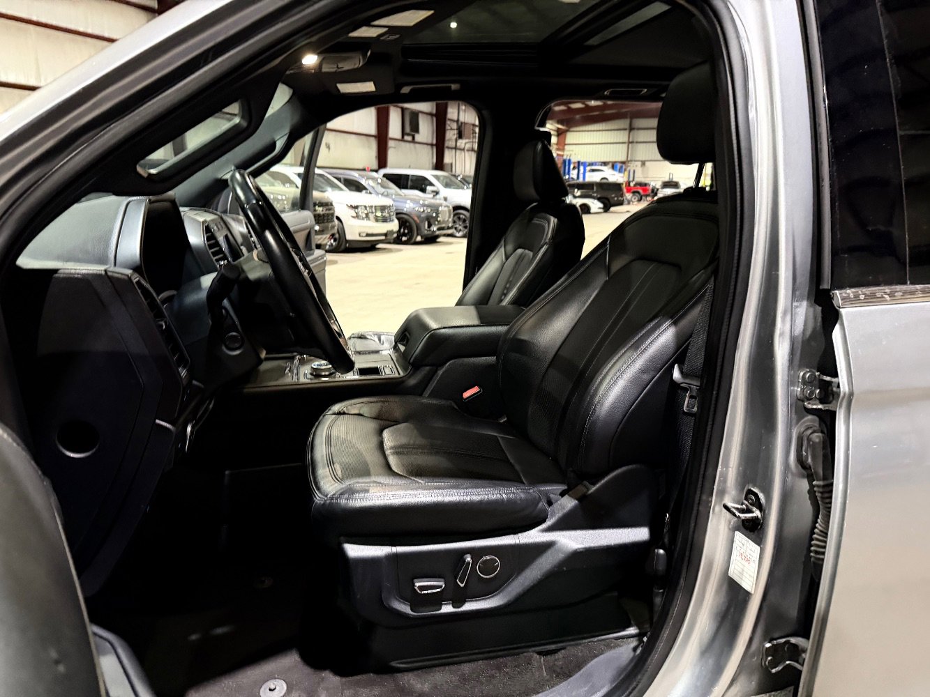 Used 2021 Ford Expedition Max Limited RWD image 14