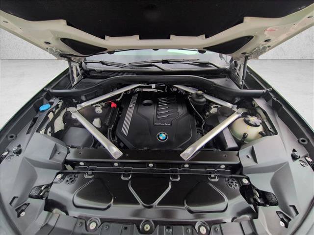 Used 2021 BMW X7 xDrive40i w/ Cold Weather Package AWD/4WD image 23