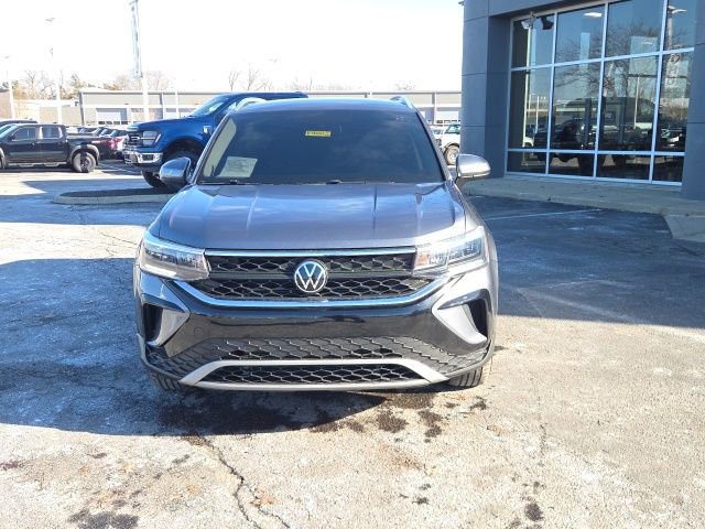 Used 2022 Volkswagen Taos SE image 12