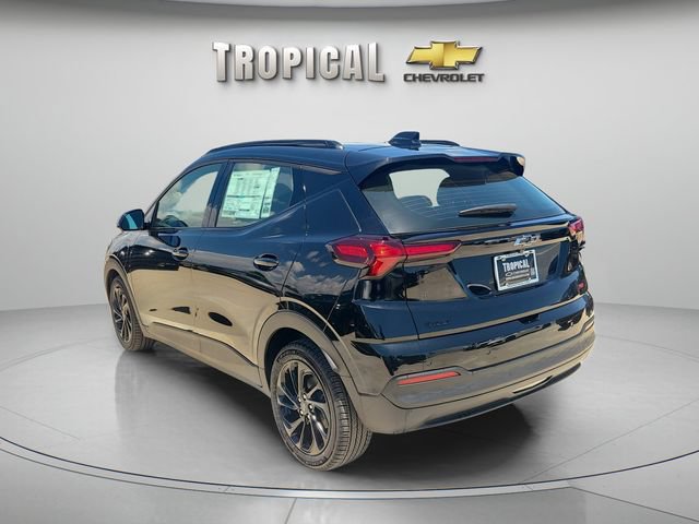 Used 2027 Chevrolet Bolt RS FWD image 2