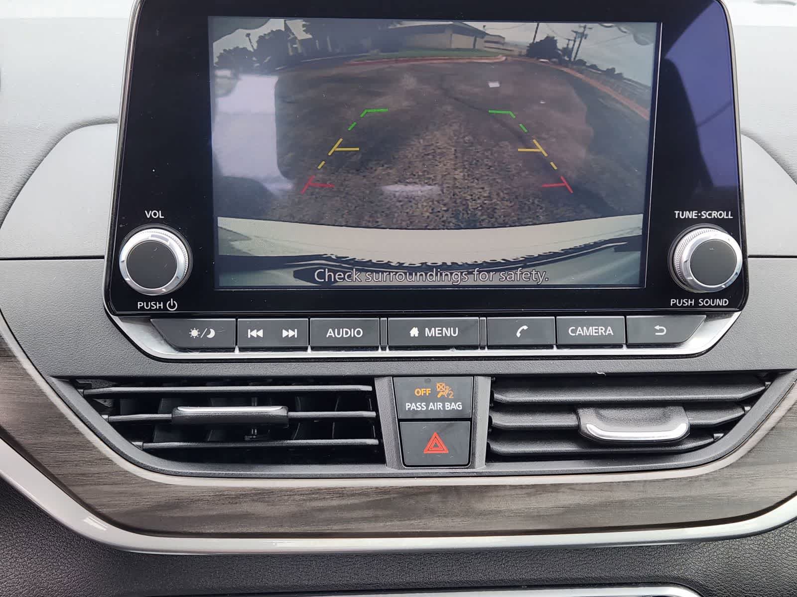 Used 2025 Nissan Altima 2.5 SV FWD image 16
