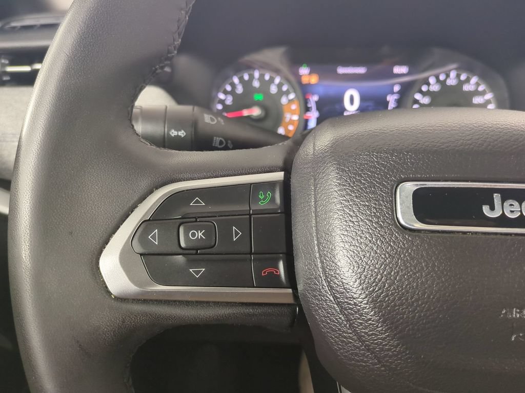 Used 2024 Jeep Compass Latitude AWD/4WD image 30