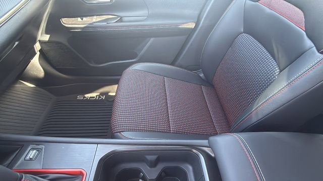 New 2025 Nissan Kicks SR image 12