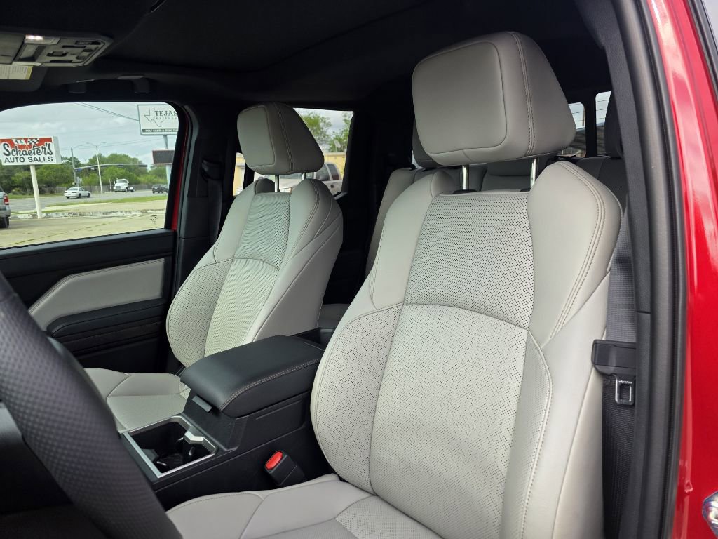 Used 2025 Toyota Tacoma Limited image 9