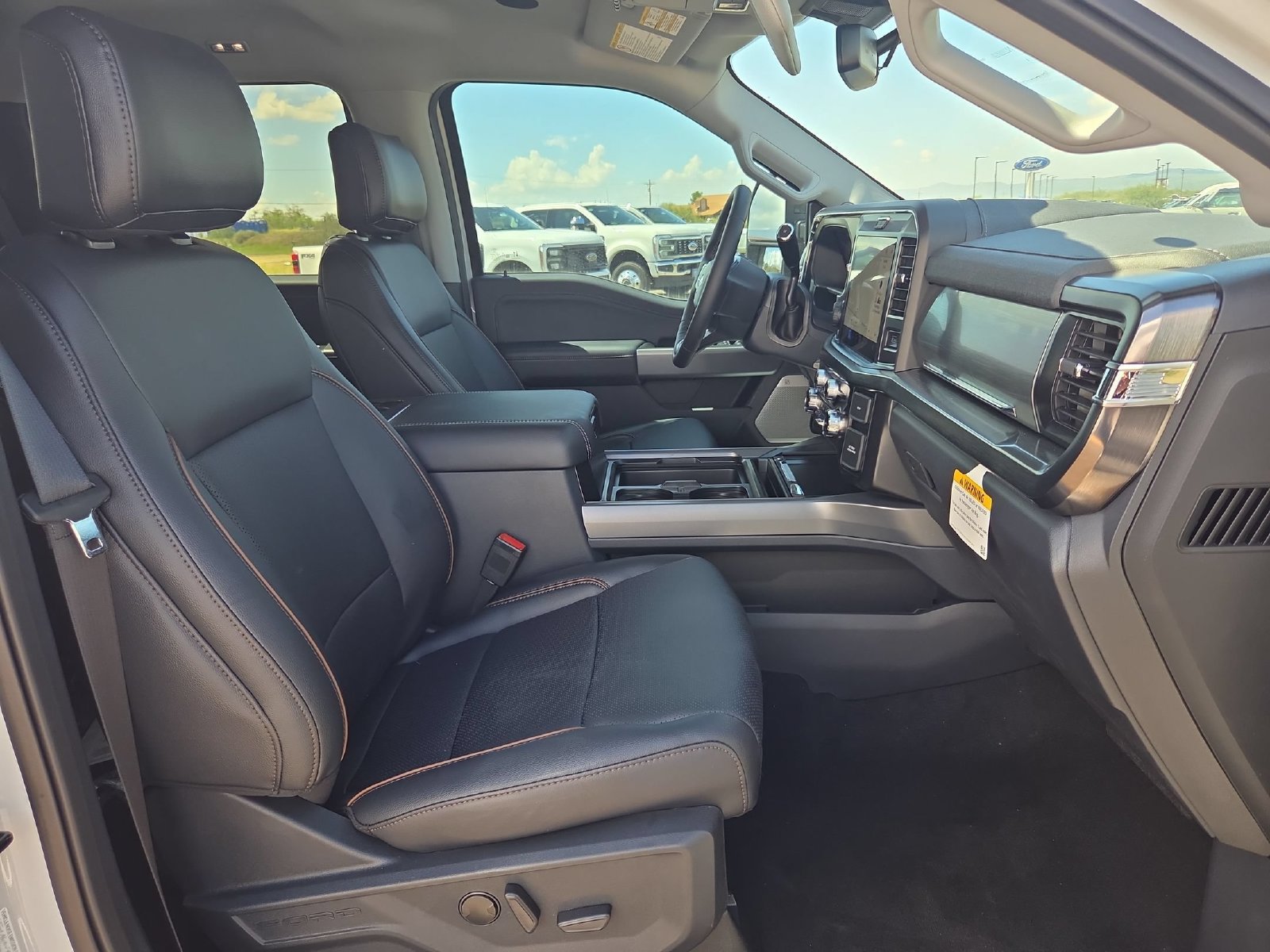 New 2026 Ford F250 Lariat w/ Black Appearance Package AWD/4WD image 29