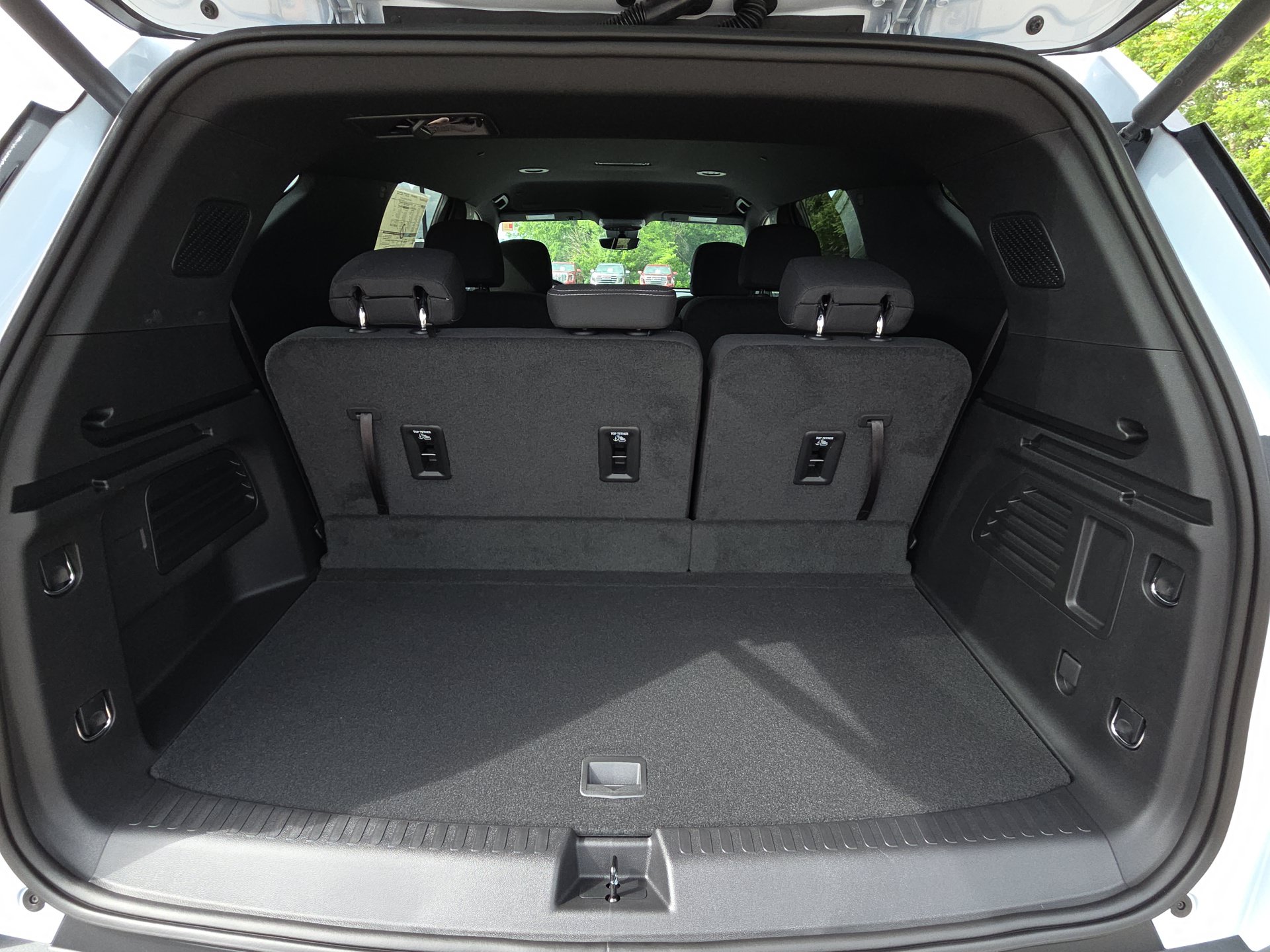 New 2026 Chevrolet Traverse LT w/ Enhanced Driving Package FWD image 33