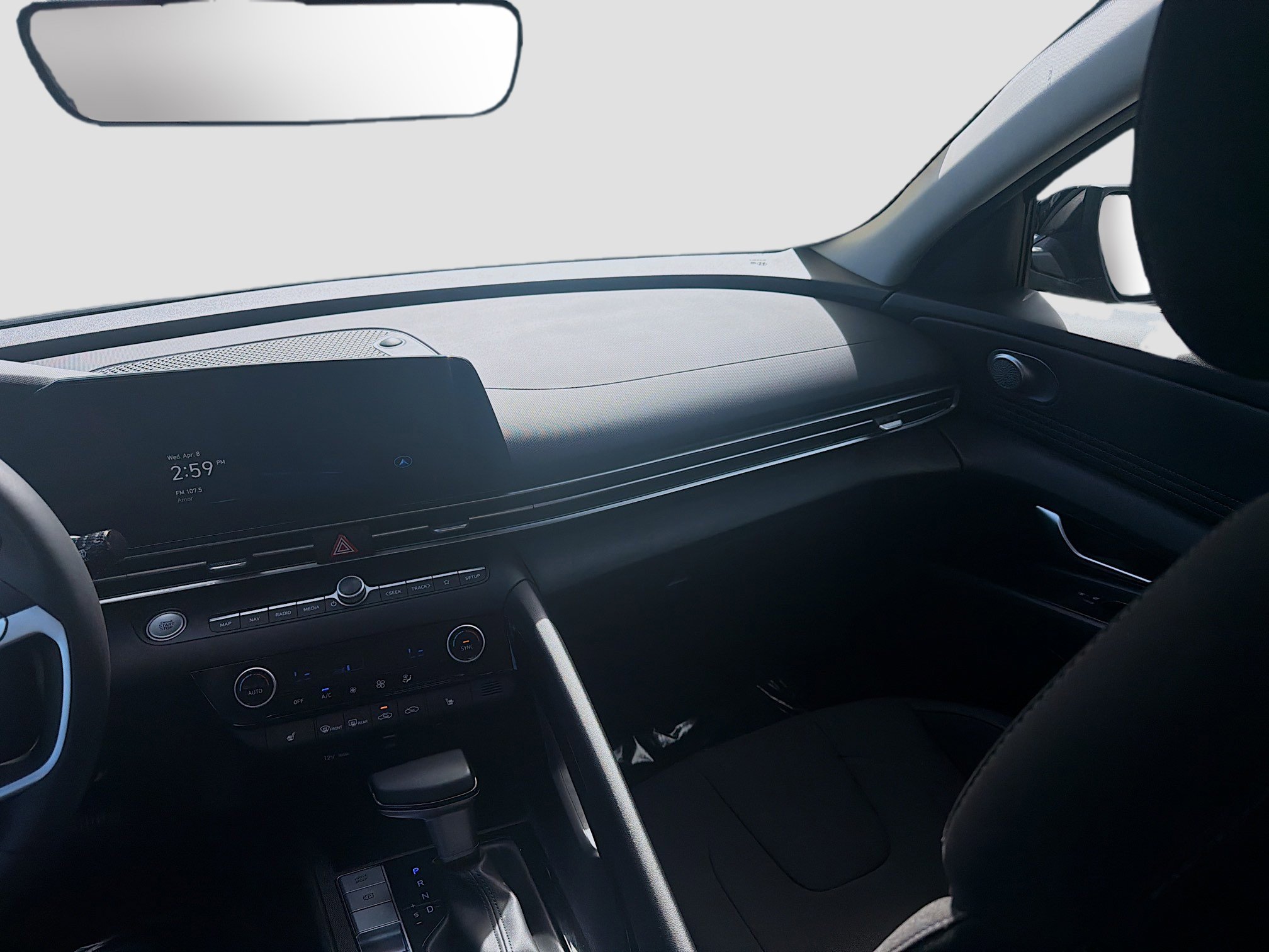 Used 2025 Hyundai Elantra SEL image 19