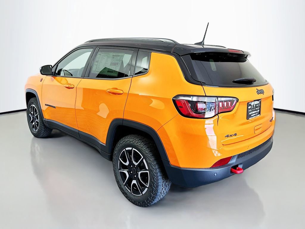 New 2026 Jeep Compass Trailhawk w/ Sun, Sound & Navigation Group AWD/4WD image 5