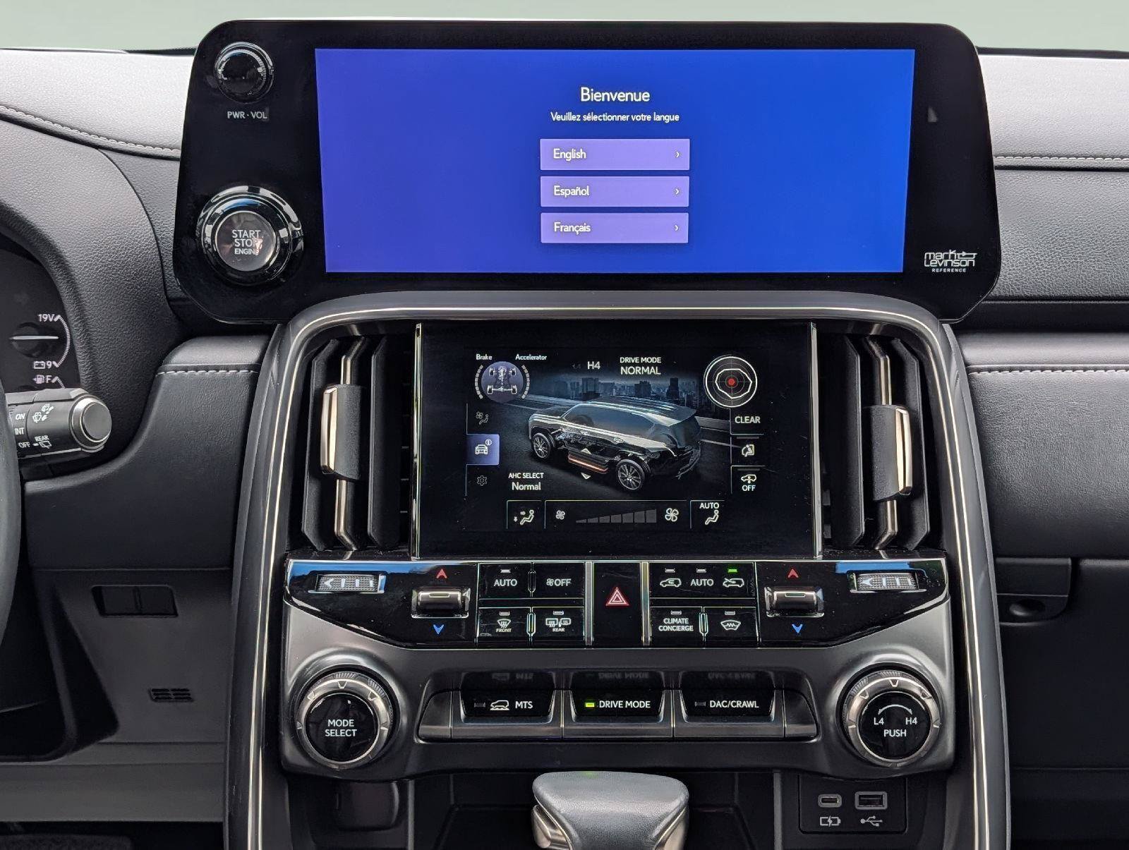 Used 2024 Lexus LX 600 4WD w/ Appearance Package image 14