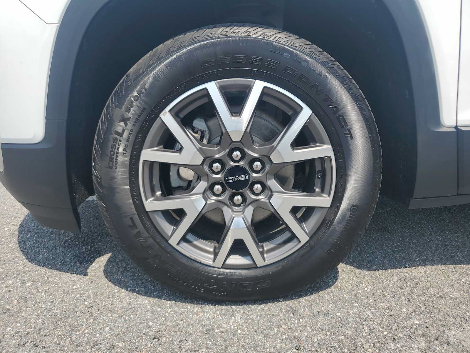 Used 2020 GMC Acadia SLE w/ Driver Convenience Package AWD/4WD image 14