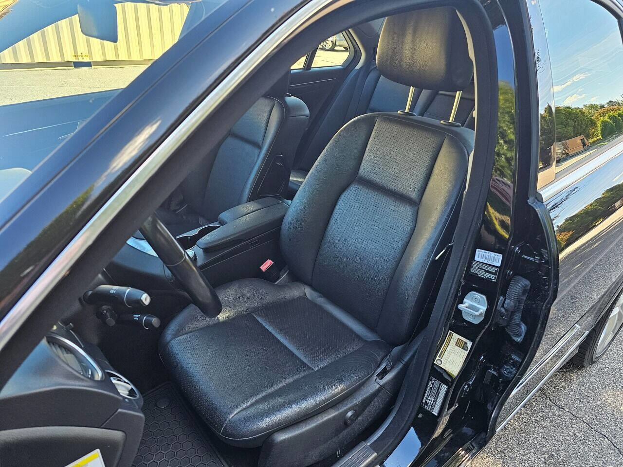 Used 2013 Mercedes-Benz C 300 4MATIC Sedan image 13