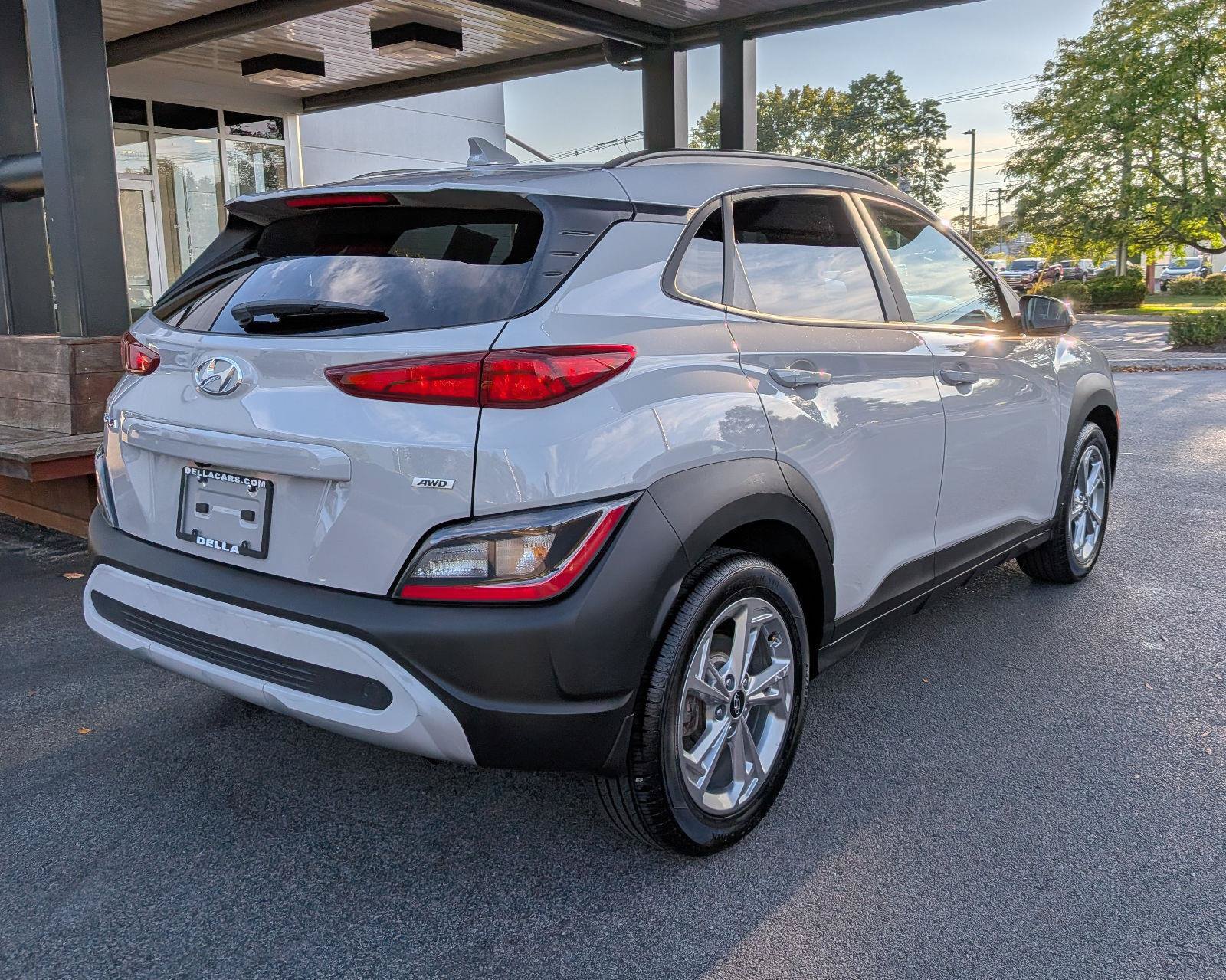 Used 2022 Hyundai Kona SEL w/ Convenience Package AWD/4WD image 8