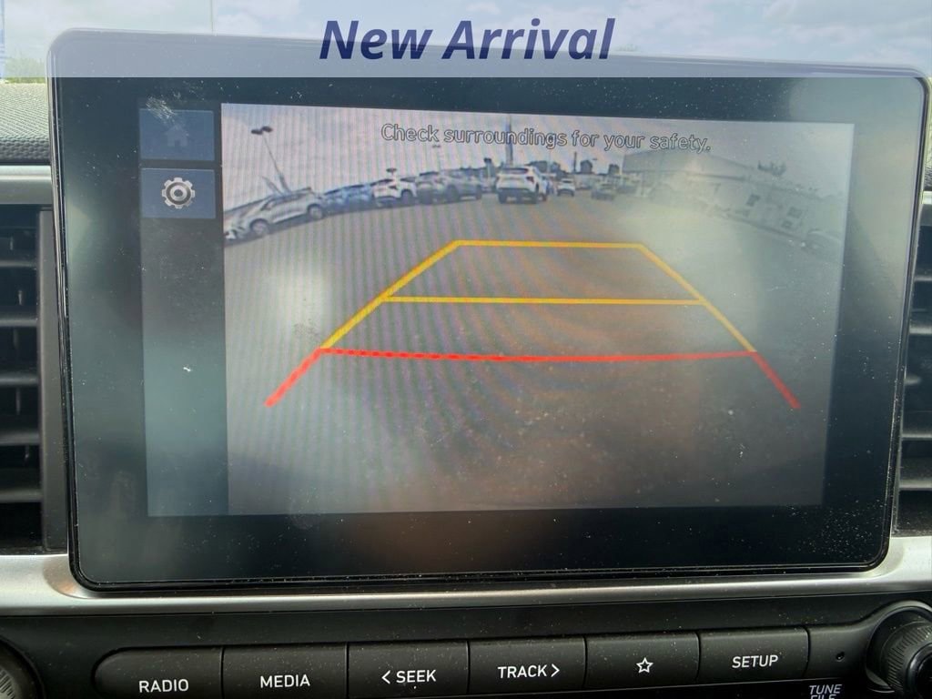 Used 2025 Hyundai Venue SEL FWD image 10