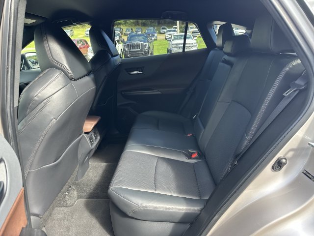 Used 2021 Toyota Venza XLE w/ Softex Package AWD/4WD image 32