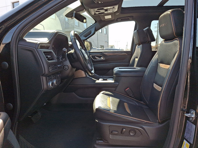 Used 2021 GMC Yukon AT4 w/ Rear Media and Nav Package AWD/4WD image 13