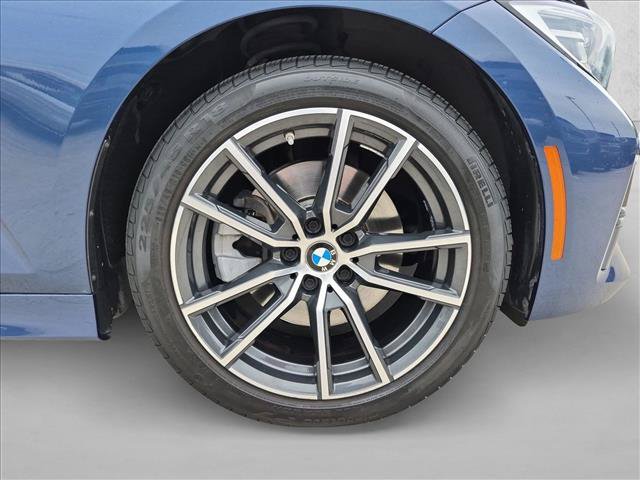 Certified 2022 BMW 330i Sedan w/ Premium Package RWD image 25