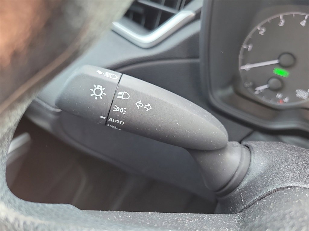 Used 2025 Toyota Corolla Cross AWD Hybrid image 28