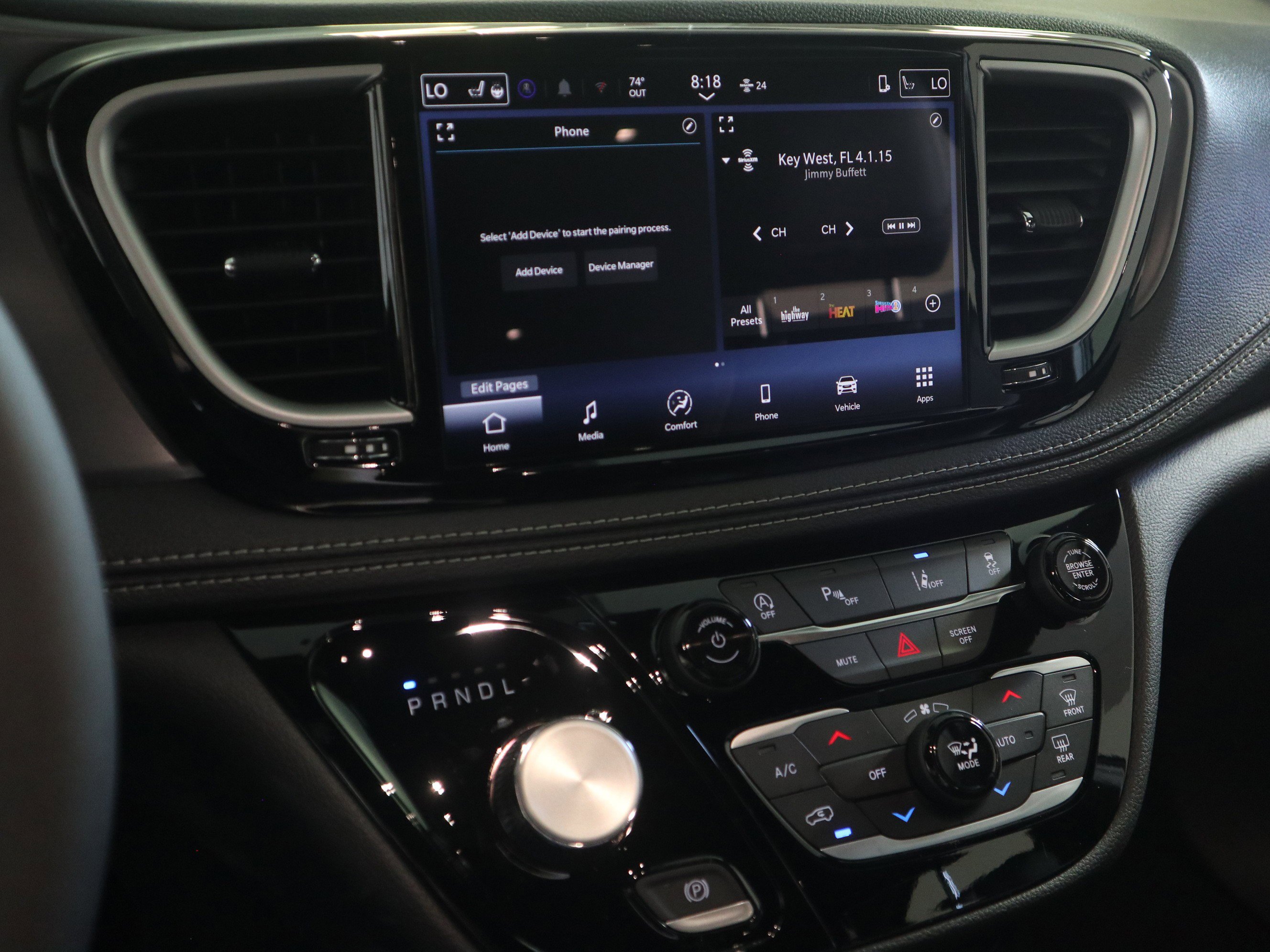 New 2026 Chrysler Pacifica Select image 24