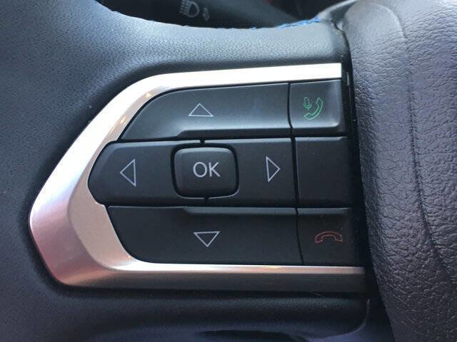 Used 2022 Jeep Compass Latitude image 13