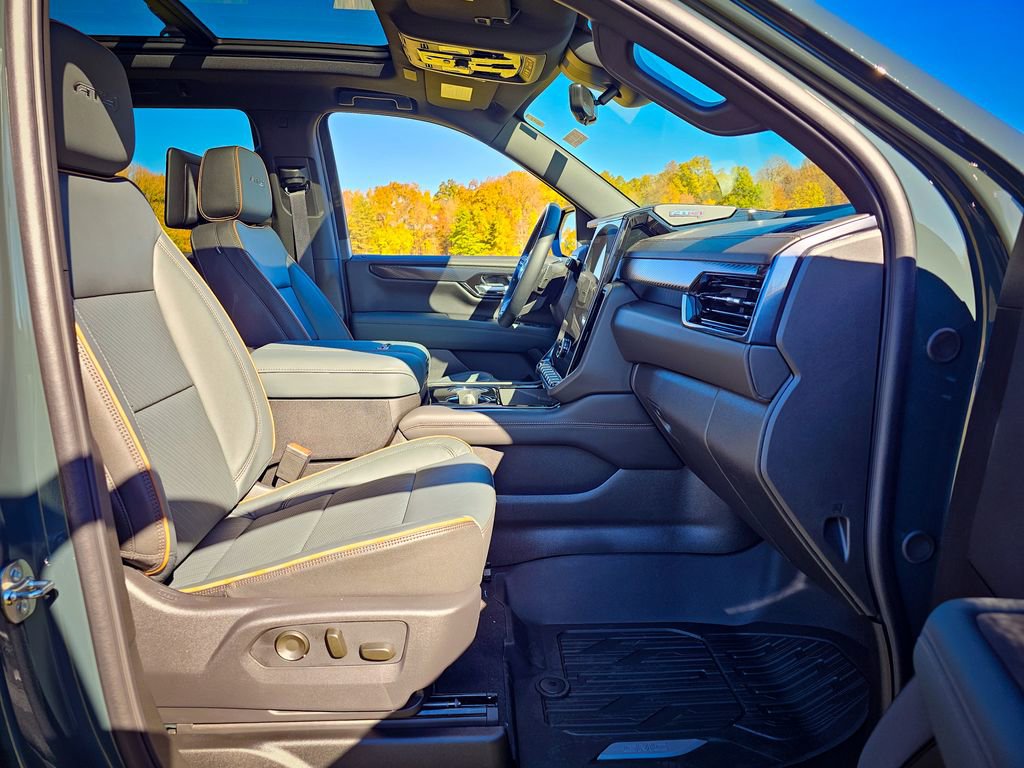 New 2026 GMC Yukon AT4 w/ AT4 Premium Plus Package image 49
