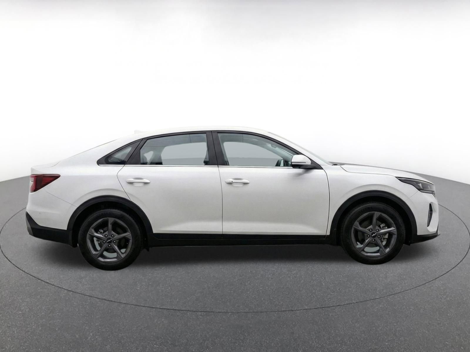 Used 2025 Kia K4 FWD image 8
